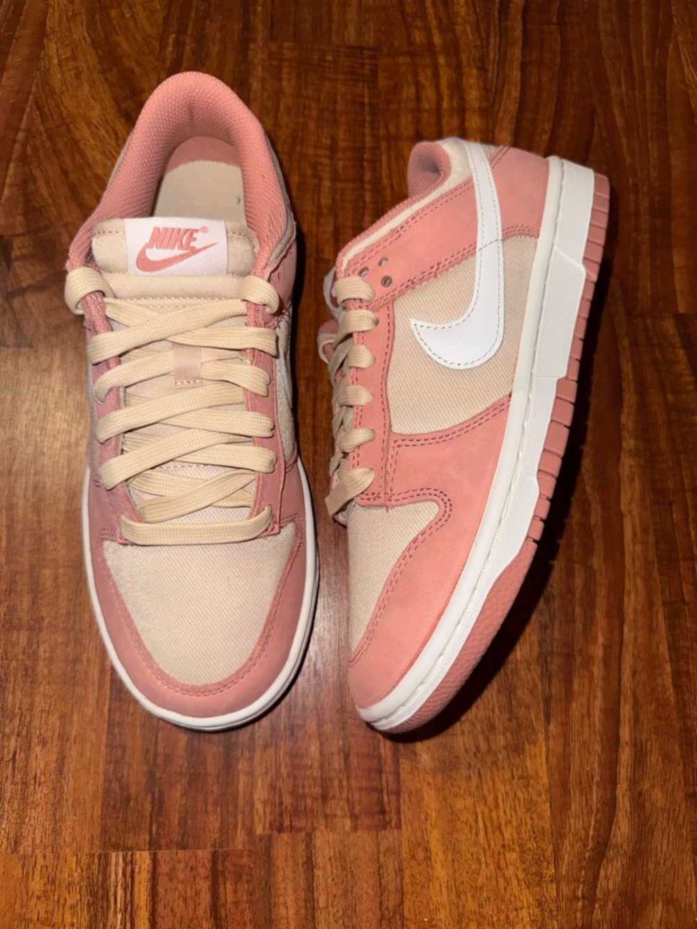 Nike Dunk Low Retro Premium - Picture 2 of 8